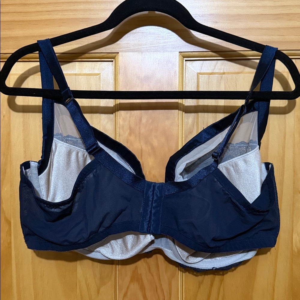 Cacique Midnight Blue Lace Sexy Lightly Lined Bra, Size 46DDD. - Picture 2 of 8